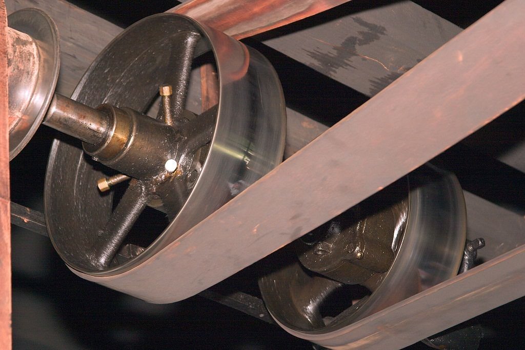 Leather-Transmission-Belts